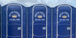 Best Standard Portable Toilet Rental  in Iowa Colony, TX